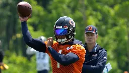 Bears QB Justin Fields says chemistry with new WR D.J. Moore came on 'quickly' in minicamp